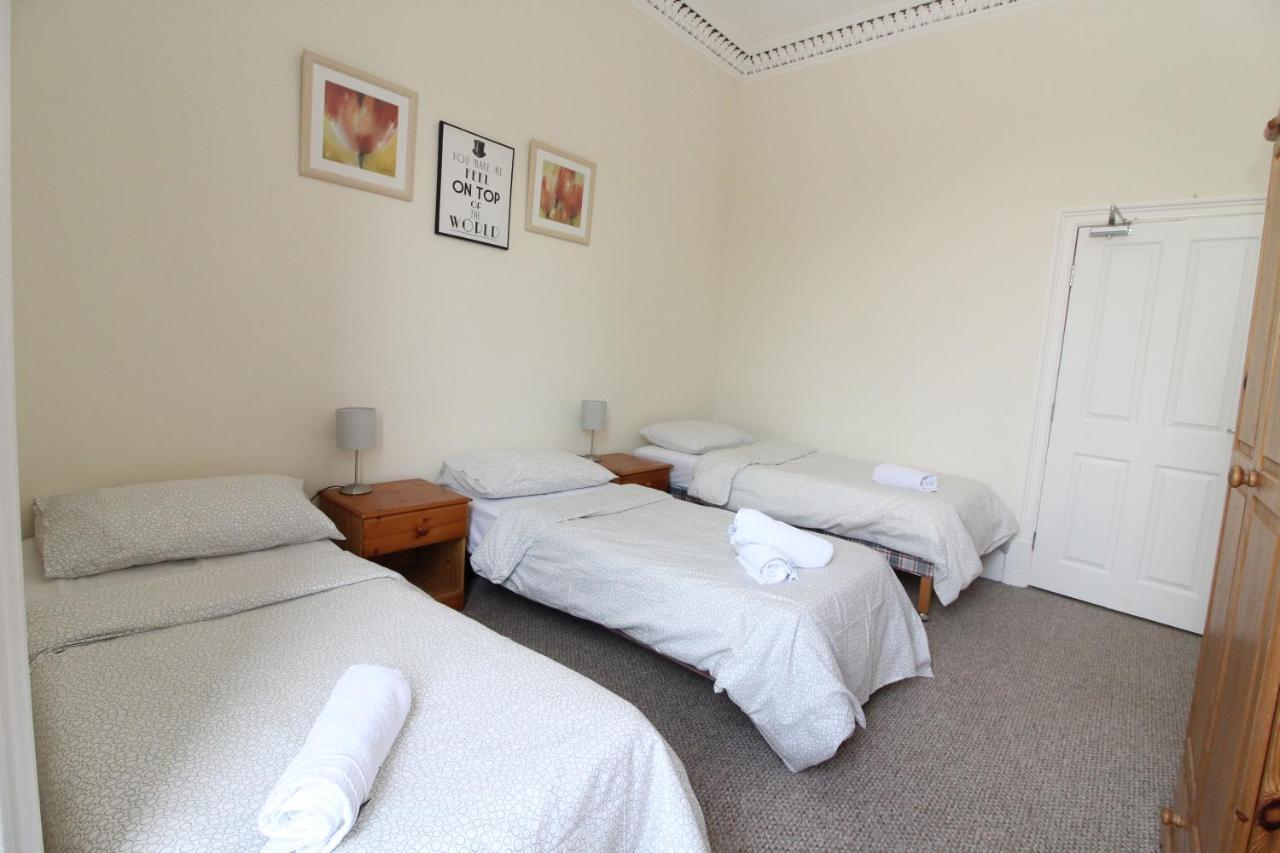 Central Two Bedroom Victorian Apartment With Free Parking 爱丁堡 外观 照片